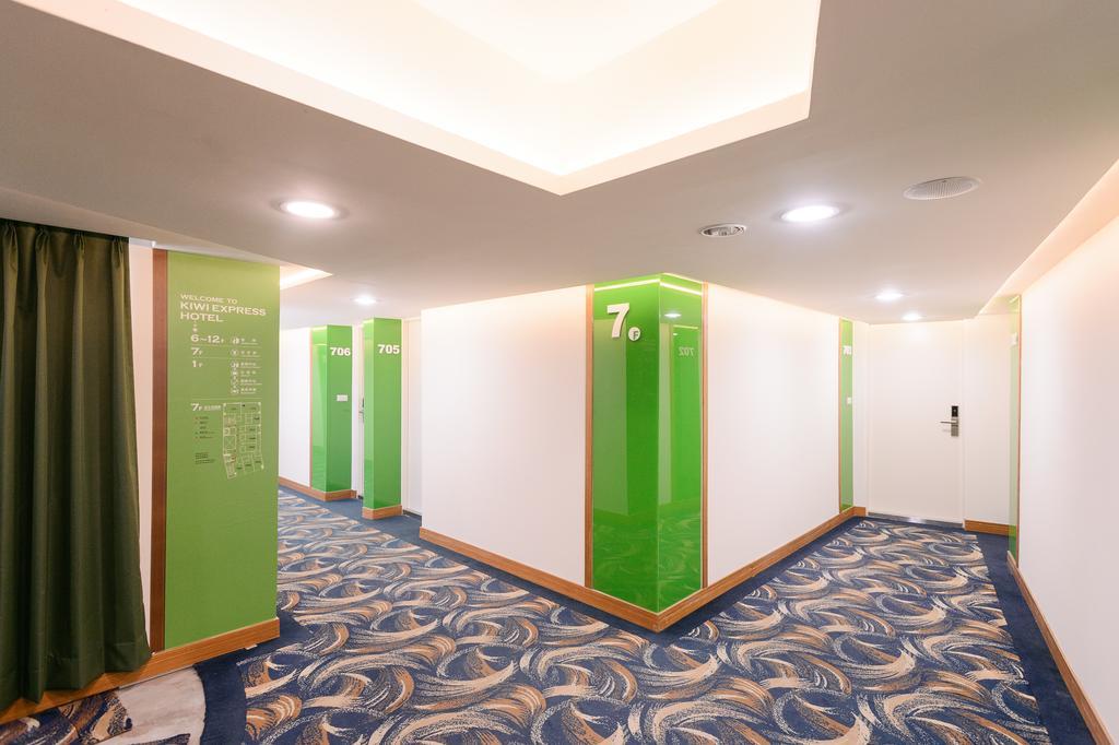 Kiwi-Taichung Station Branch 1 Hotel Екстериор снимка