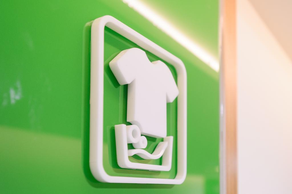 Kiwi-Taichung Station Branch 1 Hotel Екстериор снимка