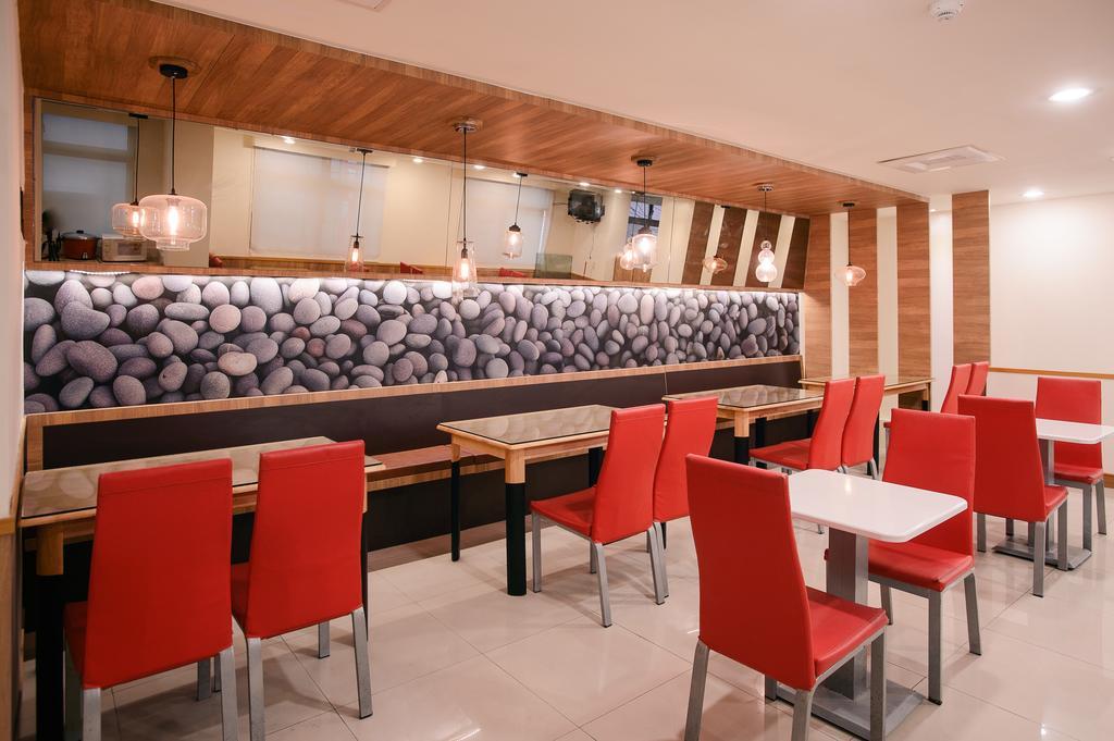 Kiwi-Taichung Station Branch 1 Hotel Екстериор снимка