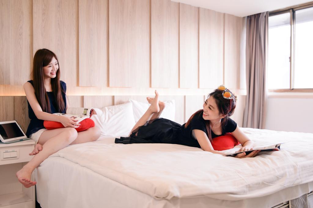 Kiwi-Taichung Station Branch 1 Hotel Екстериор снимка