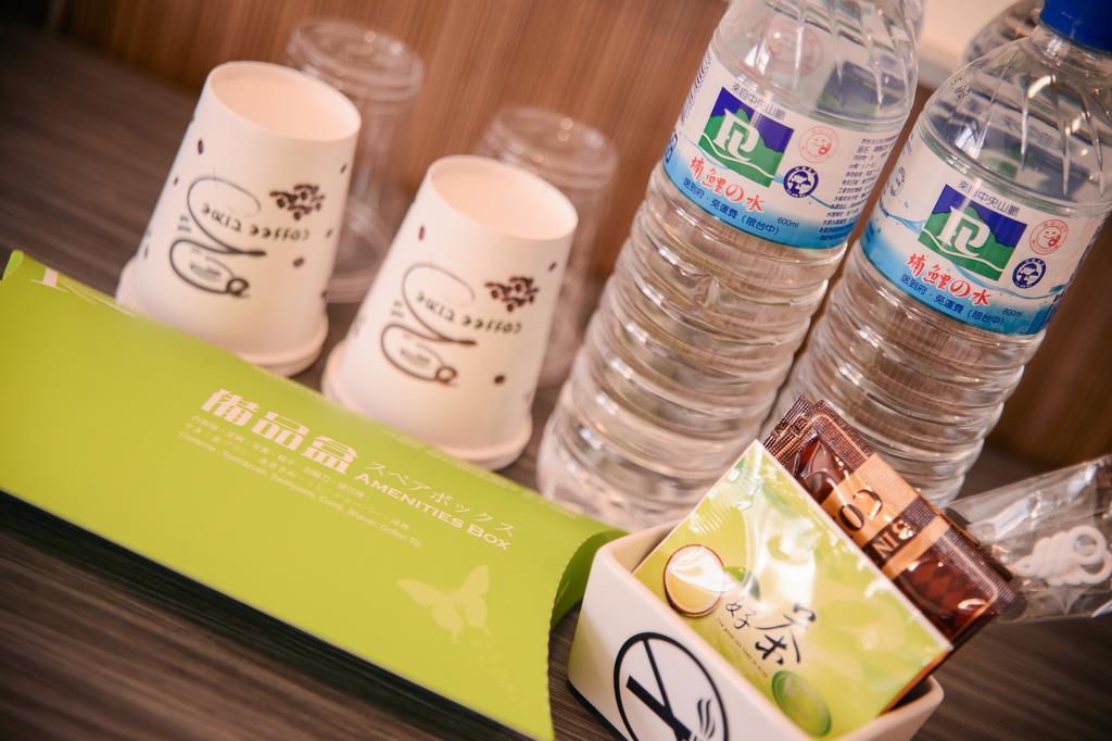 Kiwi-Taichung Station Branch 1 Hotel Екстериор снимка