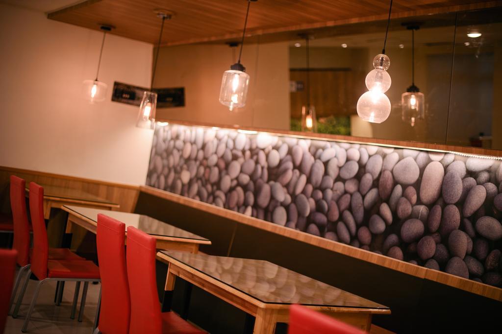 Kiwi-Taichung Station Branch 1 Hotel Екстериор снимка